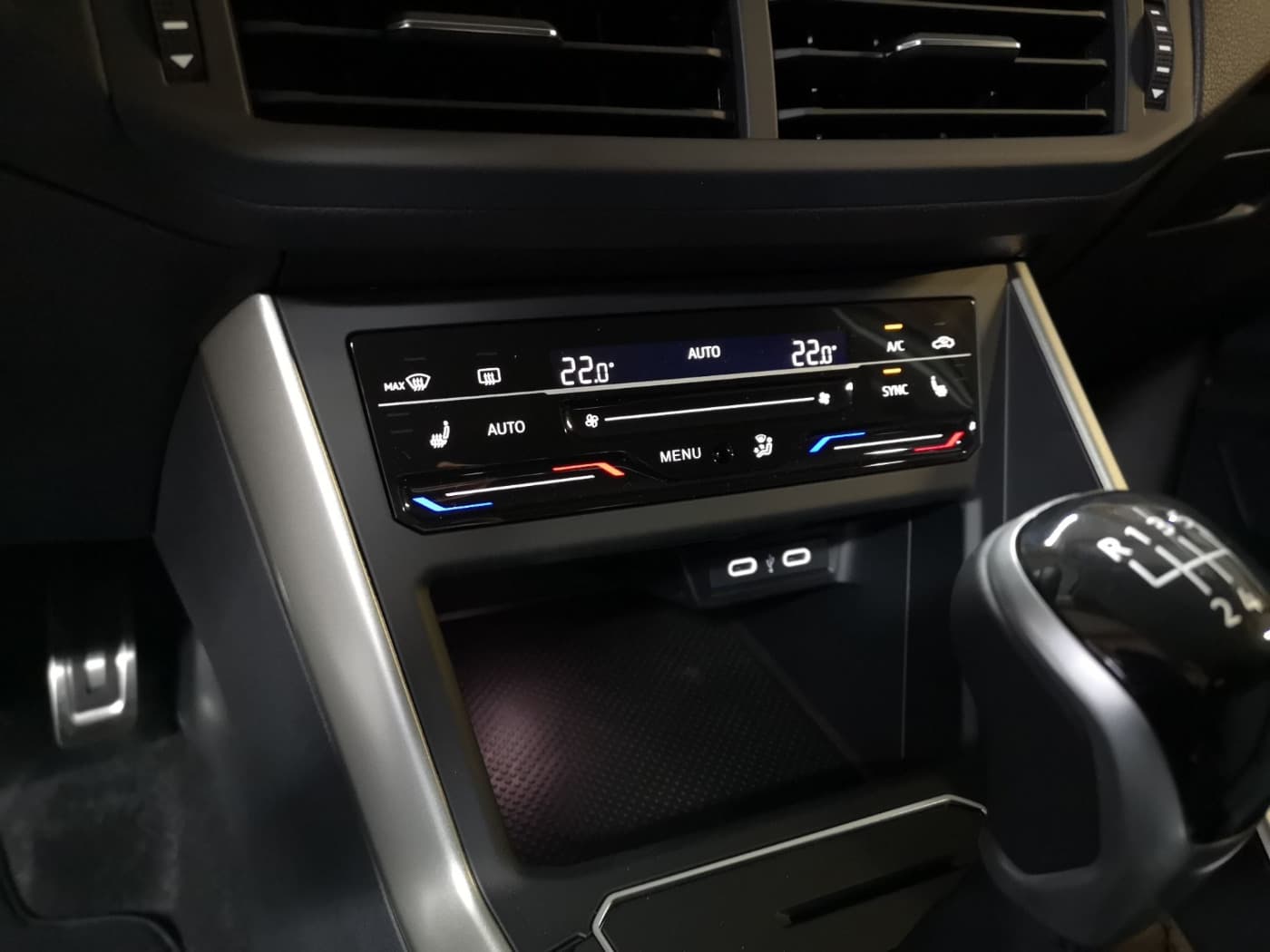 Volkswagen Polo MOVE 1.0 l TSI OPF  5-Gang Bild 19