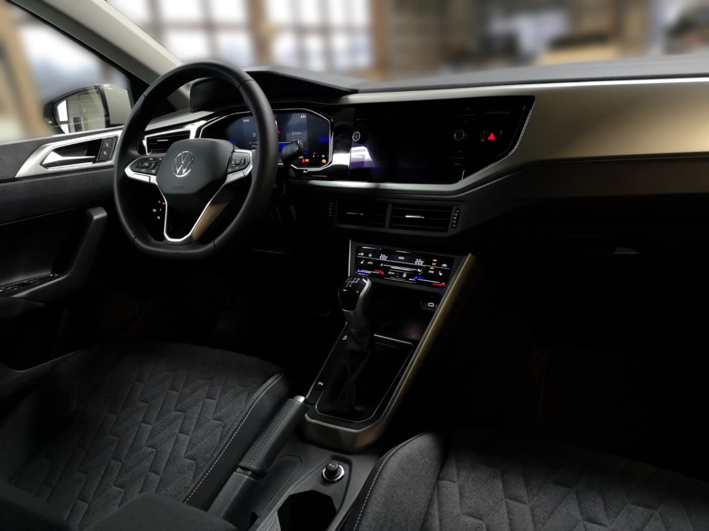 Volkswagen Polo MOVE 1.0 l TSI OPF  5-Gang Bild 9