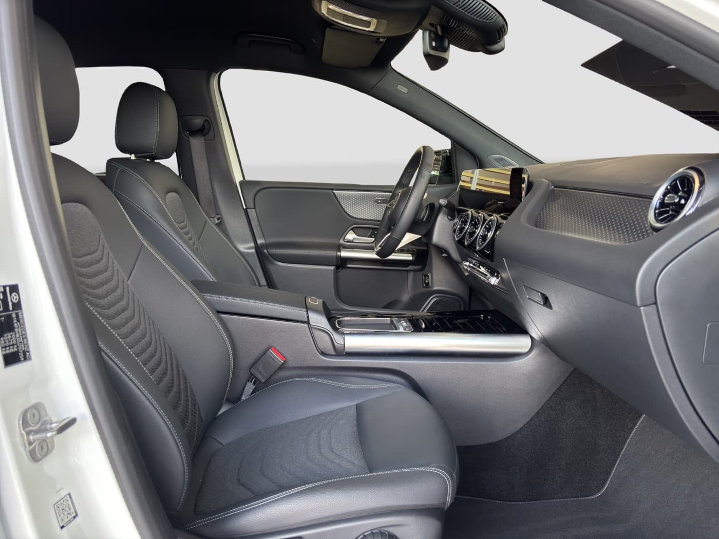 Mercedes-Benz B 200 Bild 15