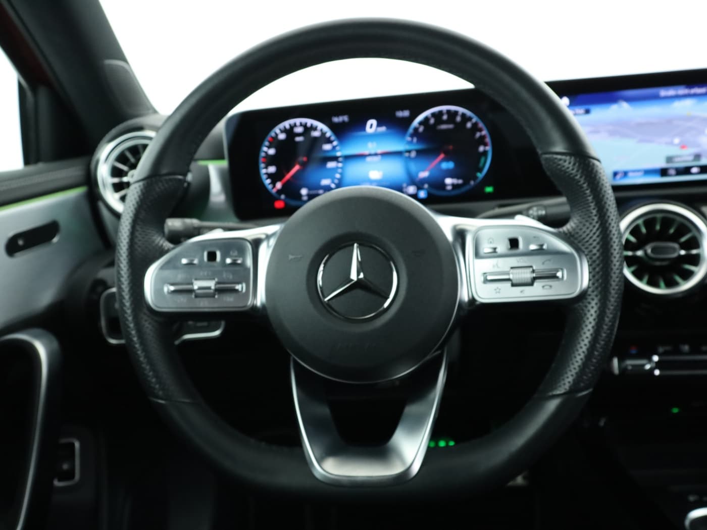 Mercedes-Benz A 250 e Bild 11