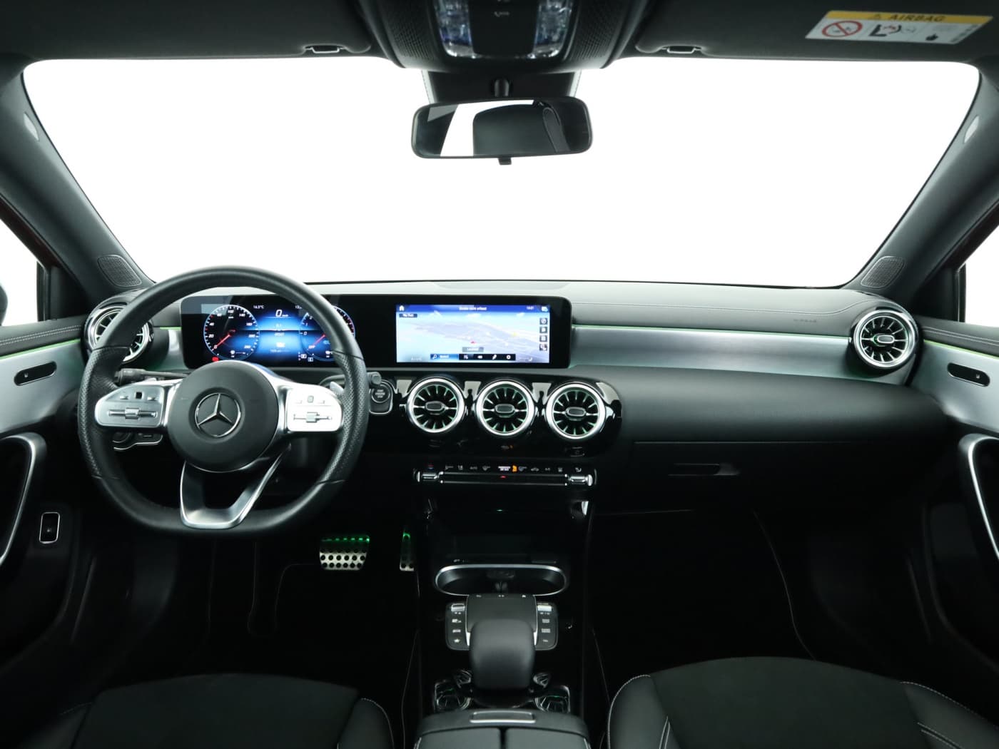 Mercedes-Benz A 250 e Bild 19