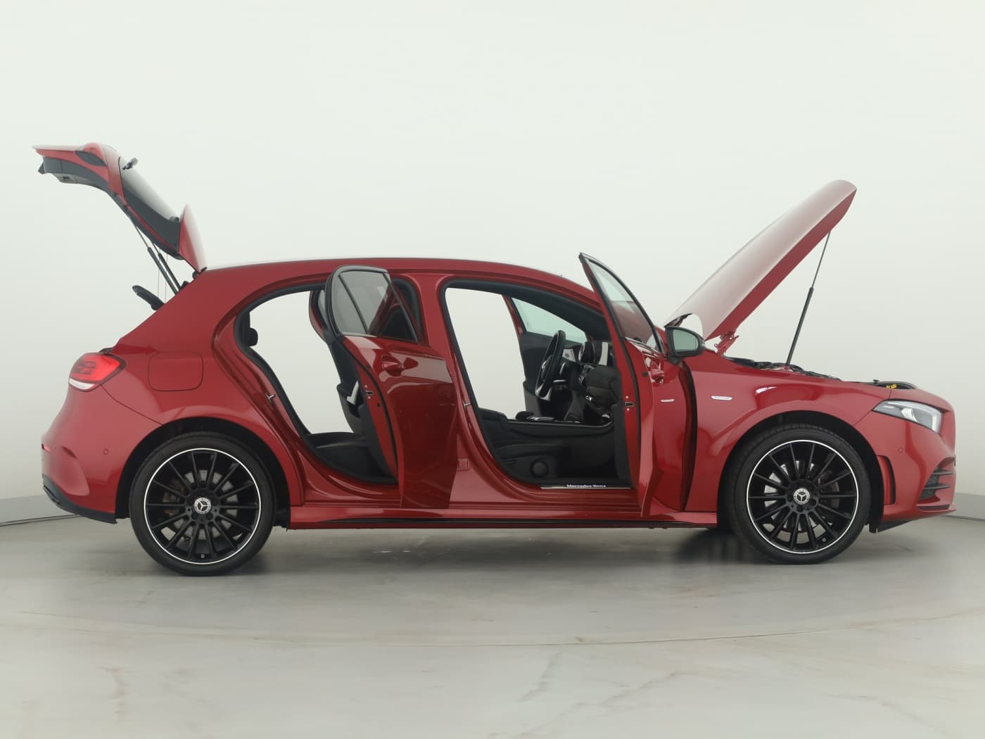 Mercedes-Benz A 250 e Bild 8