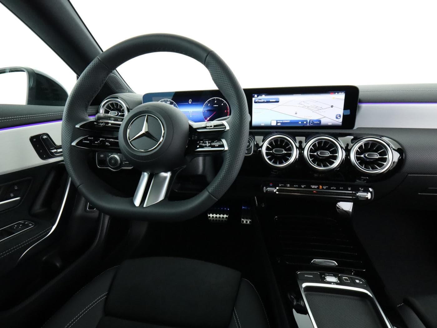 Mercedes-Benz CLA 220 d SB Bild 10