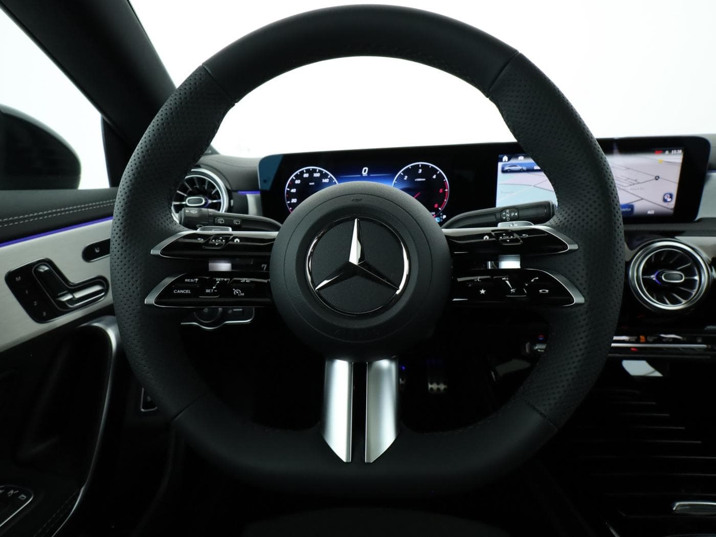 Mercedes-Benz CLA 220 d SB Bild 11