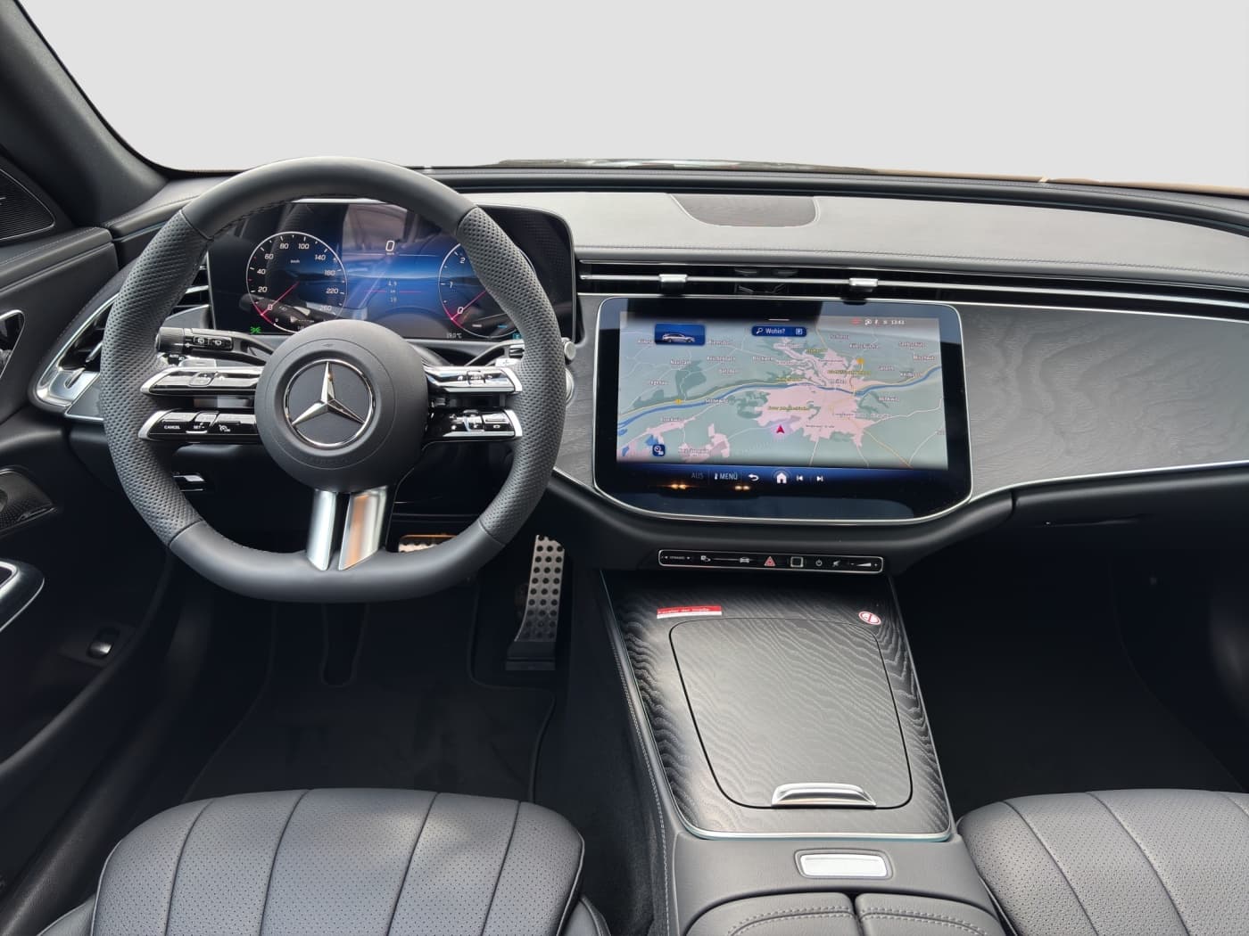 Mercedes-Benz E 220 d T-Modell Bild 9