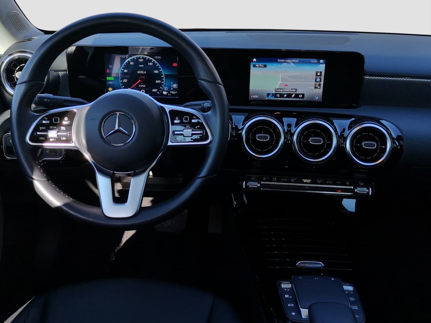 Mercedes-Benz A 250 e Lim Bild 9