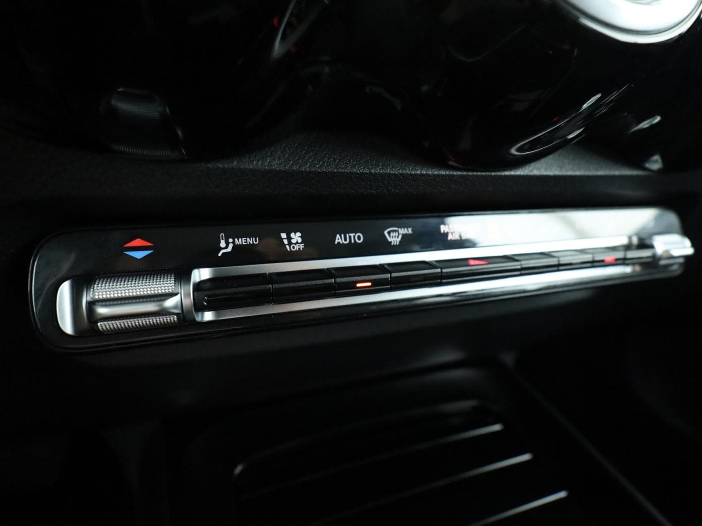 Mercedes-Benz GLB 220 d Bild 14