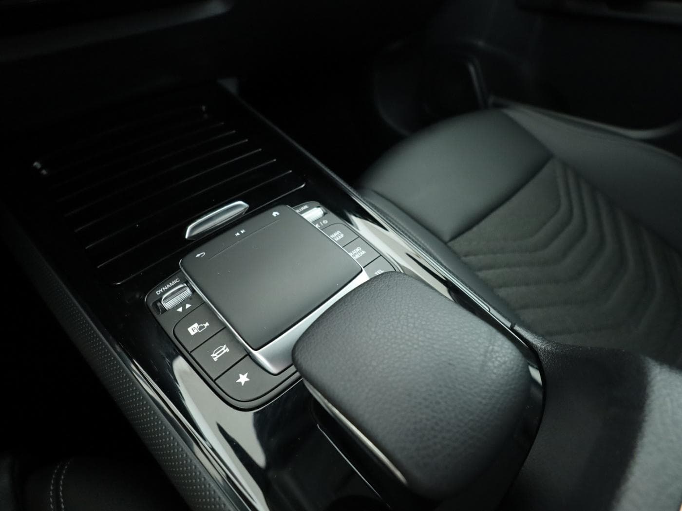 Mercedes-Benz GLB 220 d Bild 15