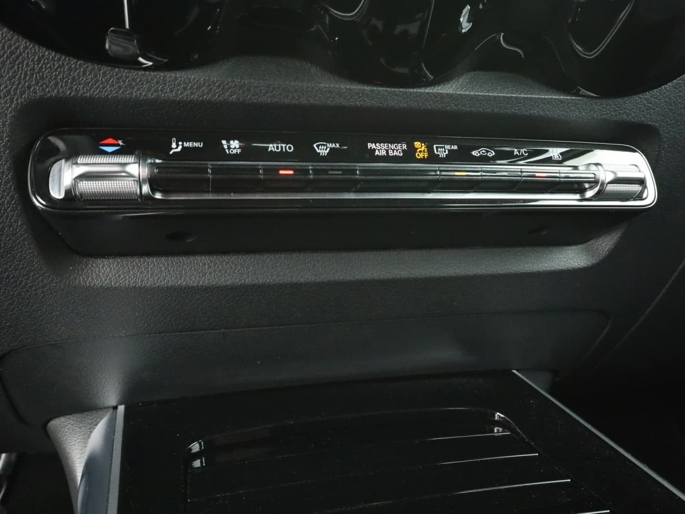 Mercedes-Benz EQB 250 Bild 14