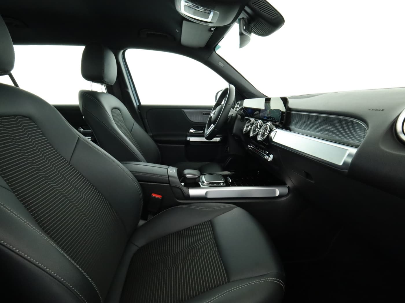 Mercedes-Benz EQB 250 Bild 17