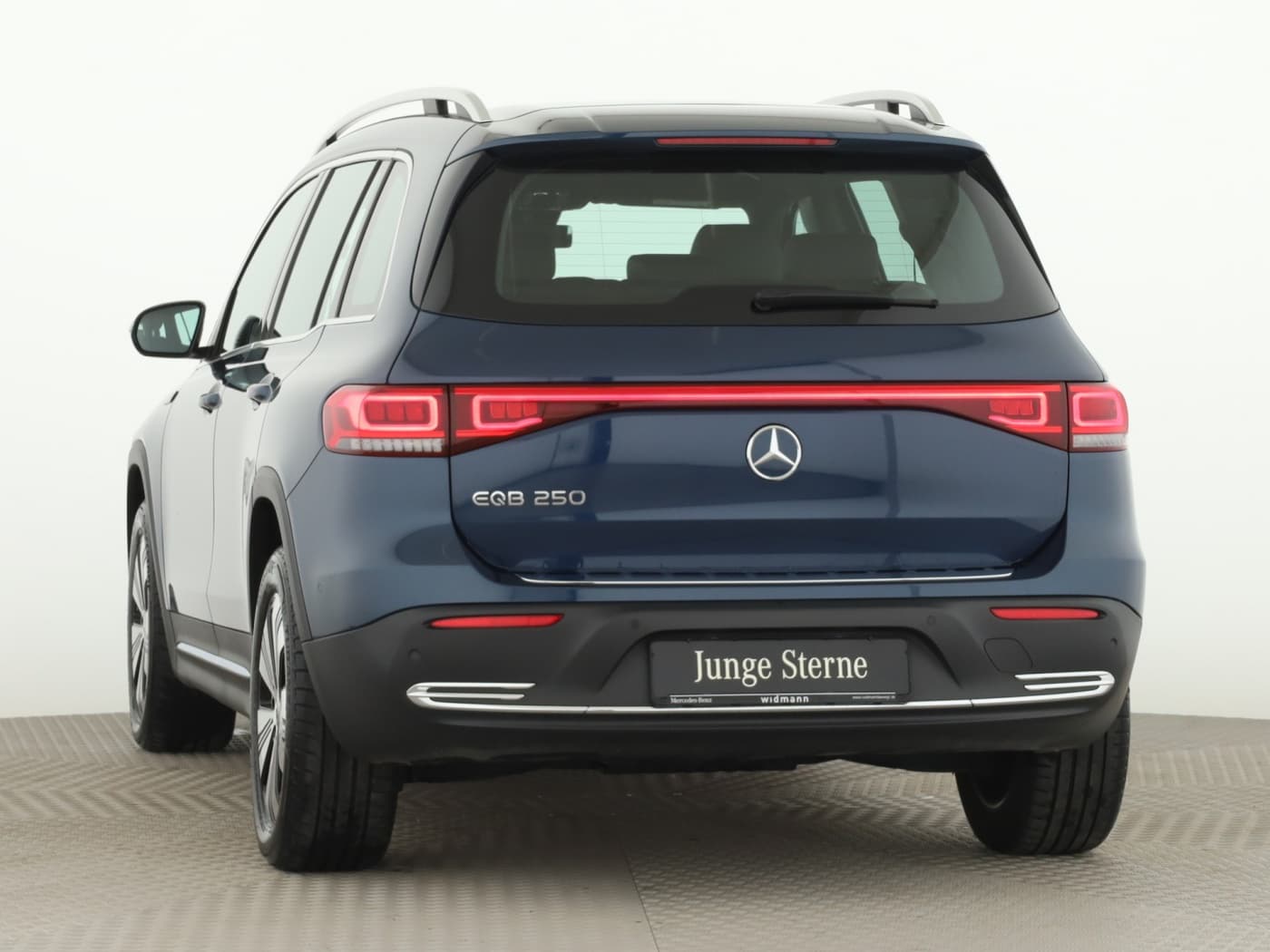 Mercedes-Benz EQB 250 Bild 4