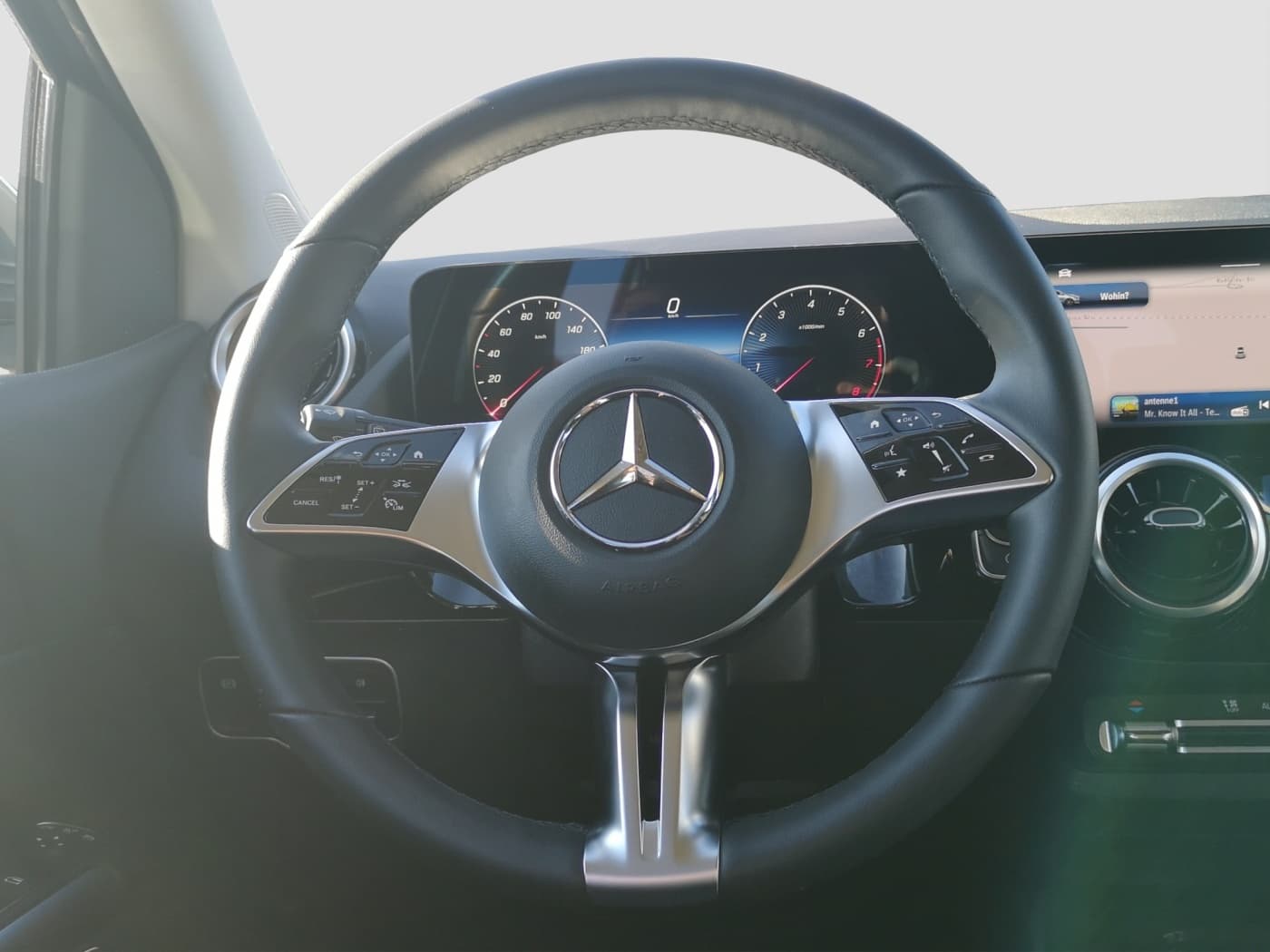 Mercedes-Benz B 180 Bild 10