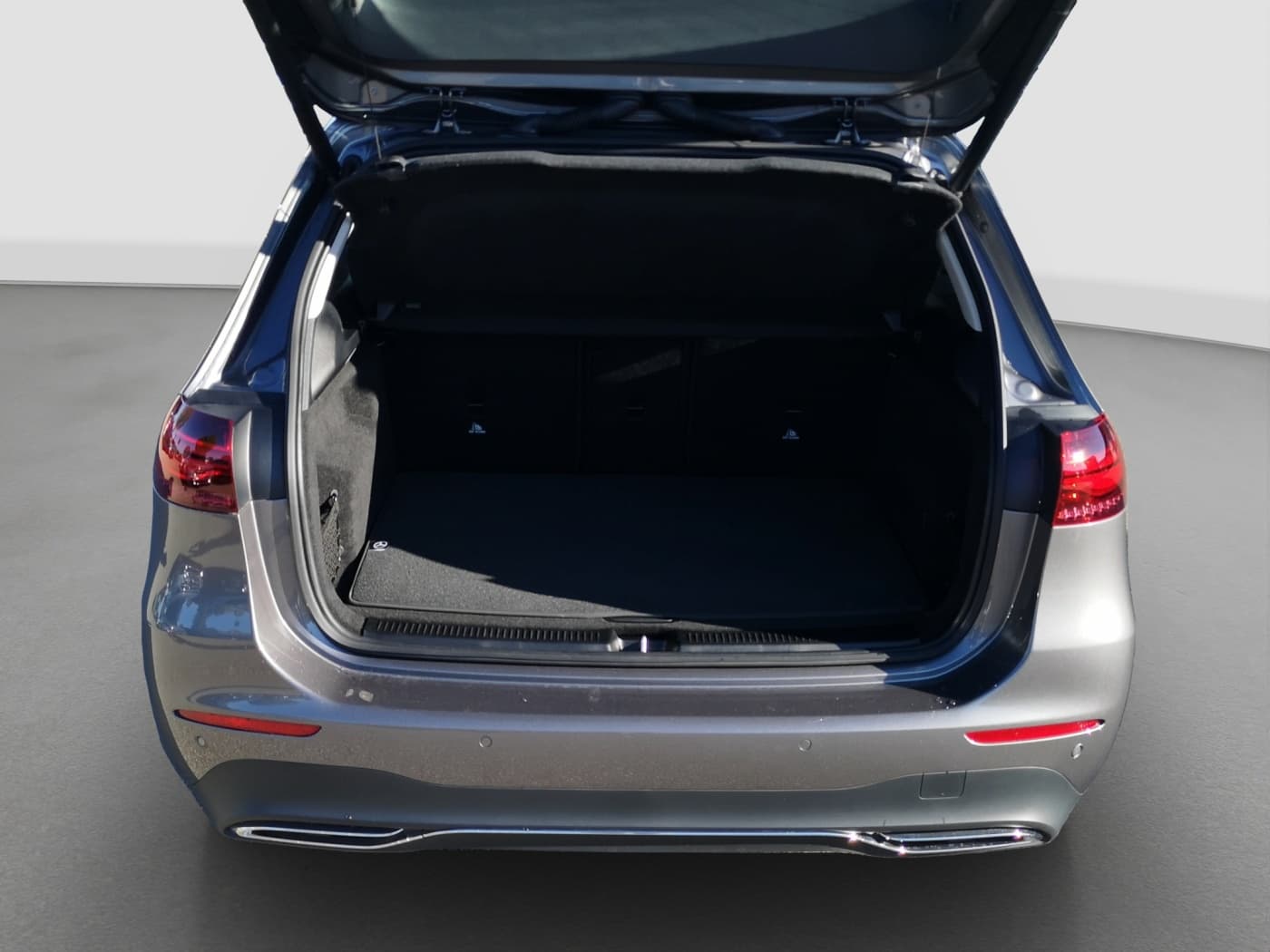 Mercedes-Benz B 180 Bild 18