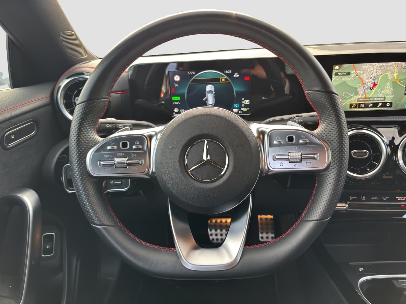 Mercedes-Benz CLA 250 e SB Bild 10