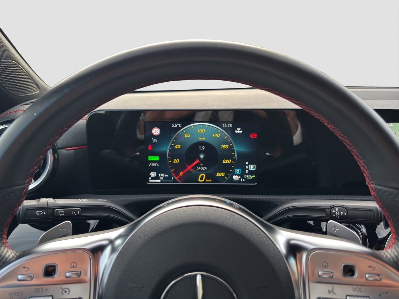 Mercedes-Benz CLA 250 e SB Bild 11