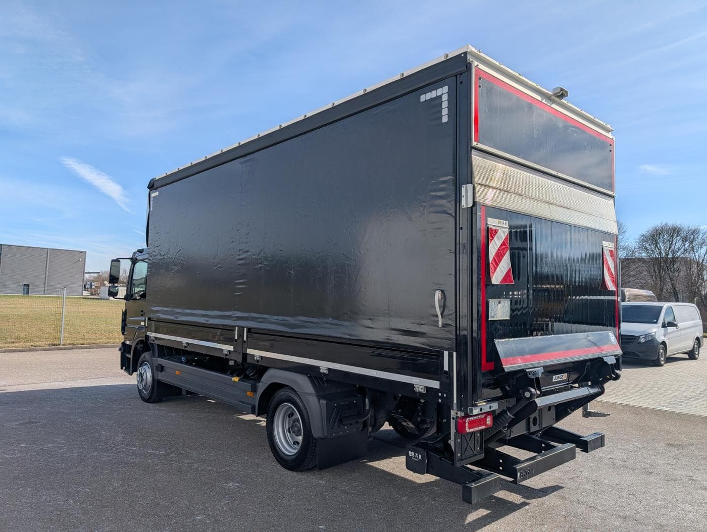 Mercedes-Benz Atego 1223 L 4x2 Bild 6