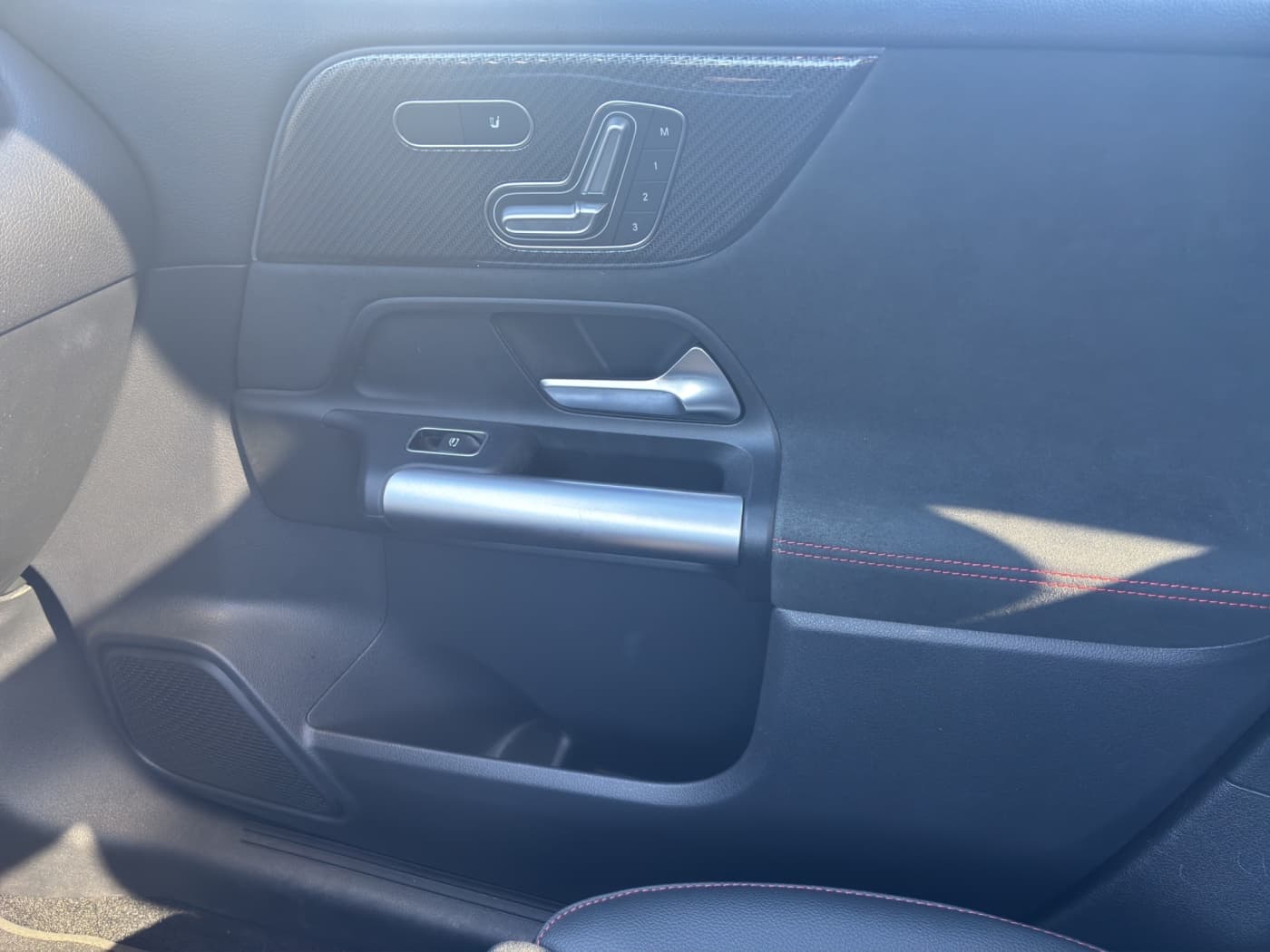 Mercedes-Benz B 220 4M Bild 14