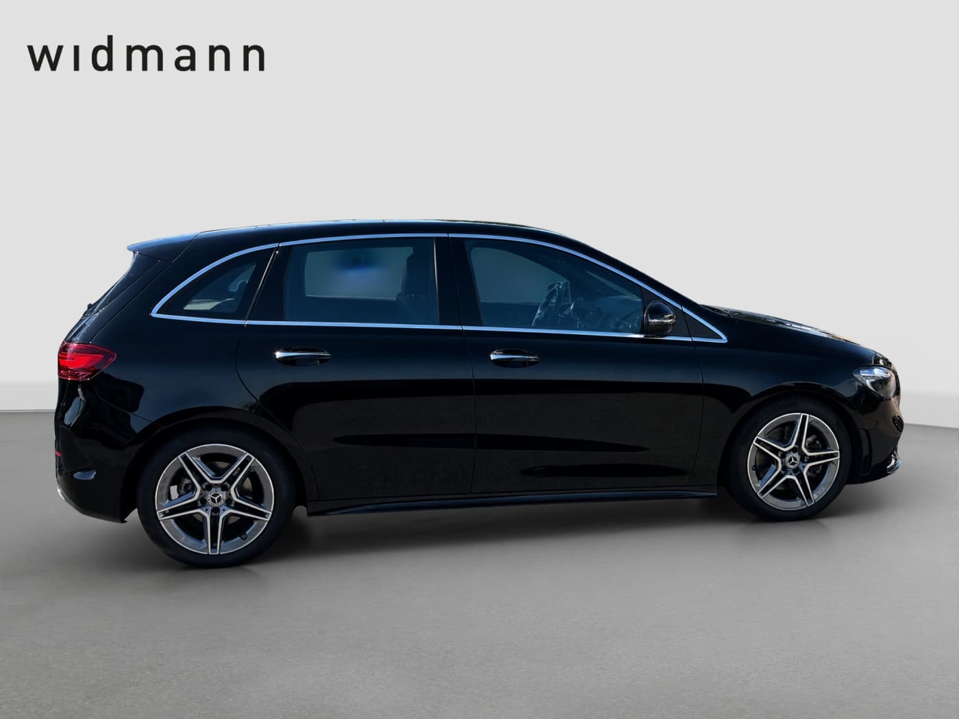 Mercedes-Benz B 220 4M Bild 6