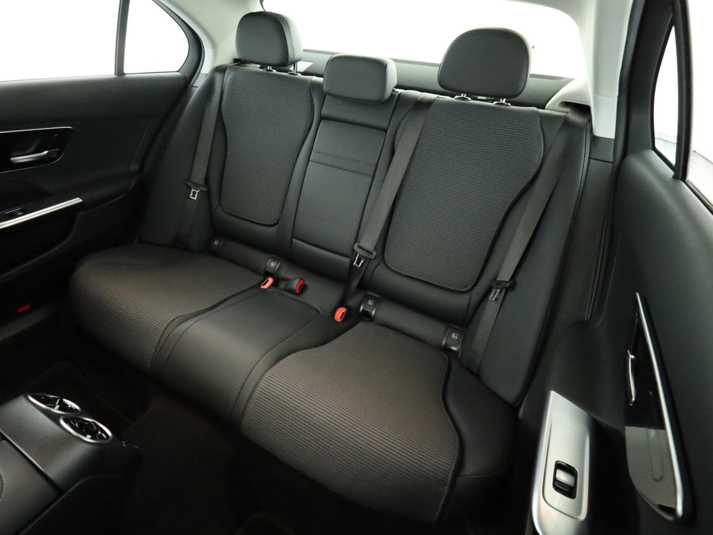 Mercedes-Benz C 300 d 4M Bild 18