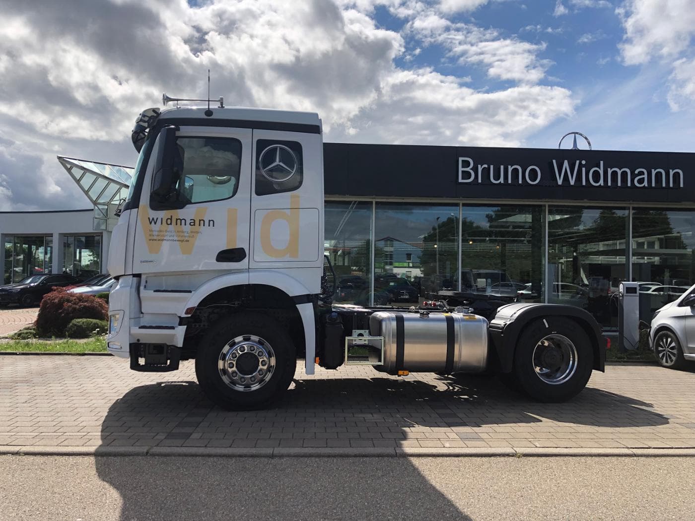 Mercedes-Benz Arocs 5 1851 LS 4x2 HAD Kipphydraulik Bild 2