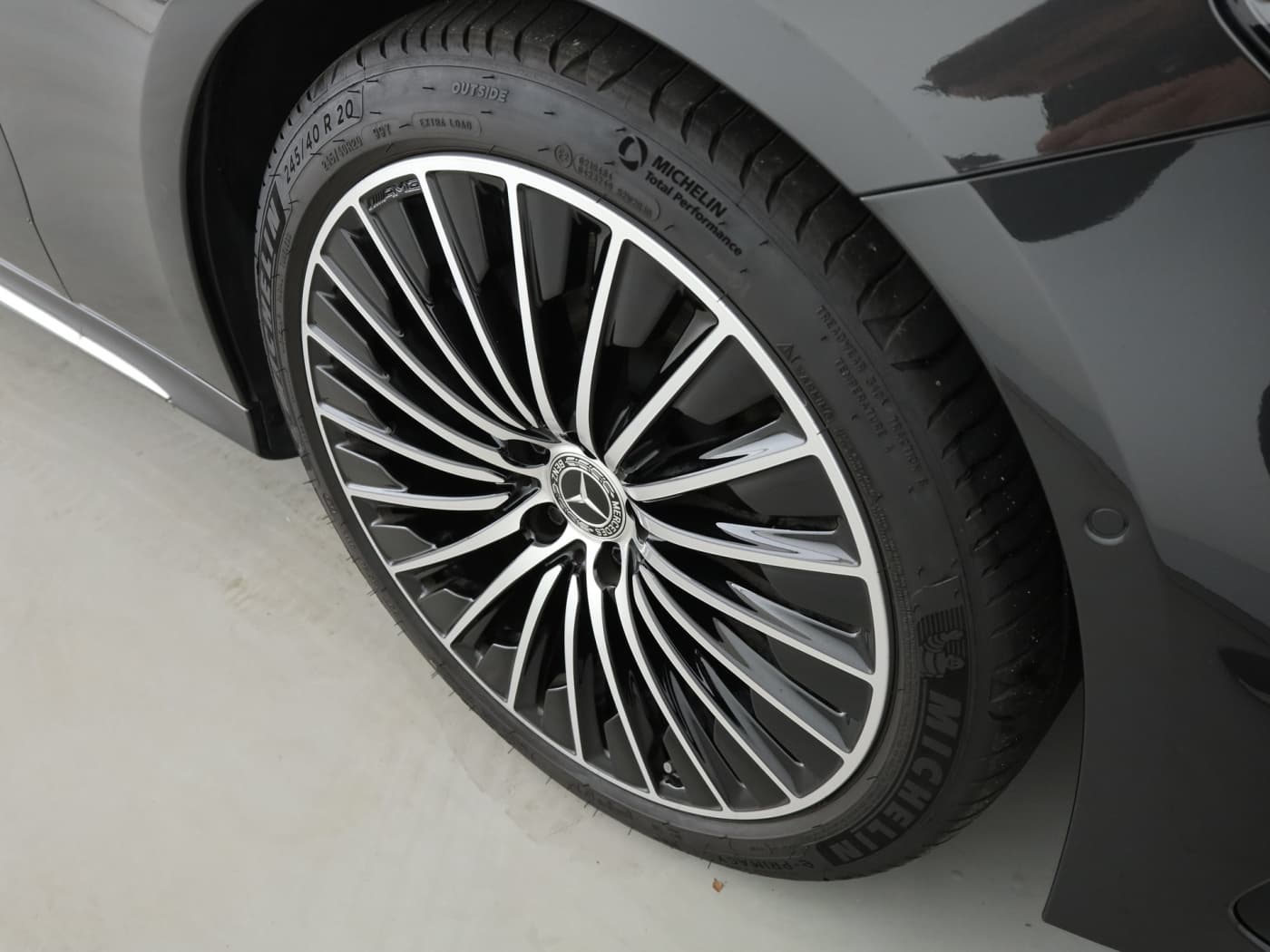 Mercedes-Benz E 300 de T Bild 21