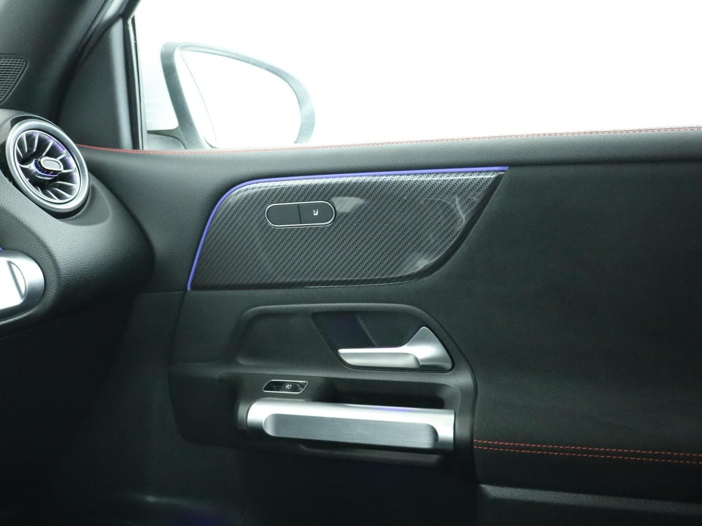 Mercedes-Benz GLB 220 d 4M Bild 16