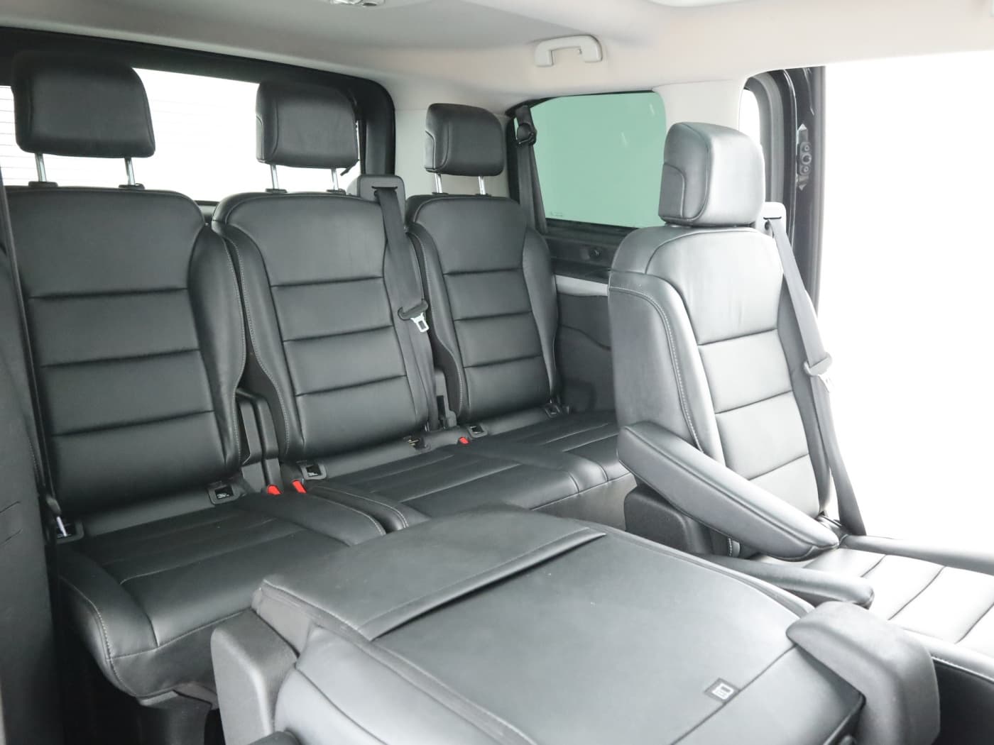 Citro&euml;n Spacetourer Business Lounge M  Elektromotor (75KWH) Bild 27