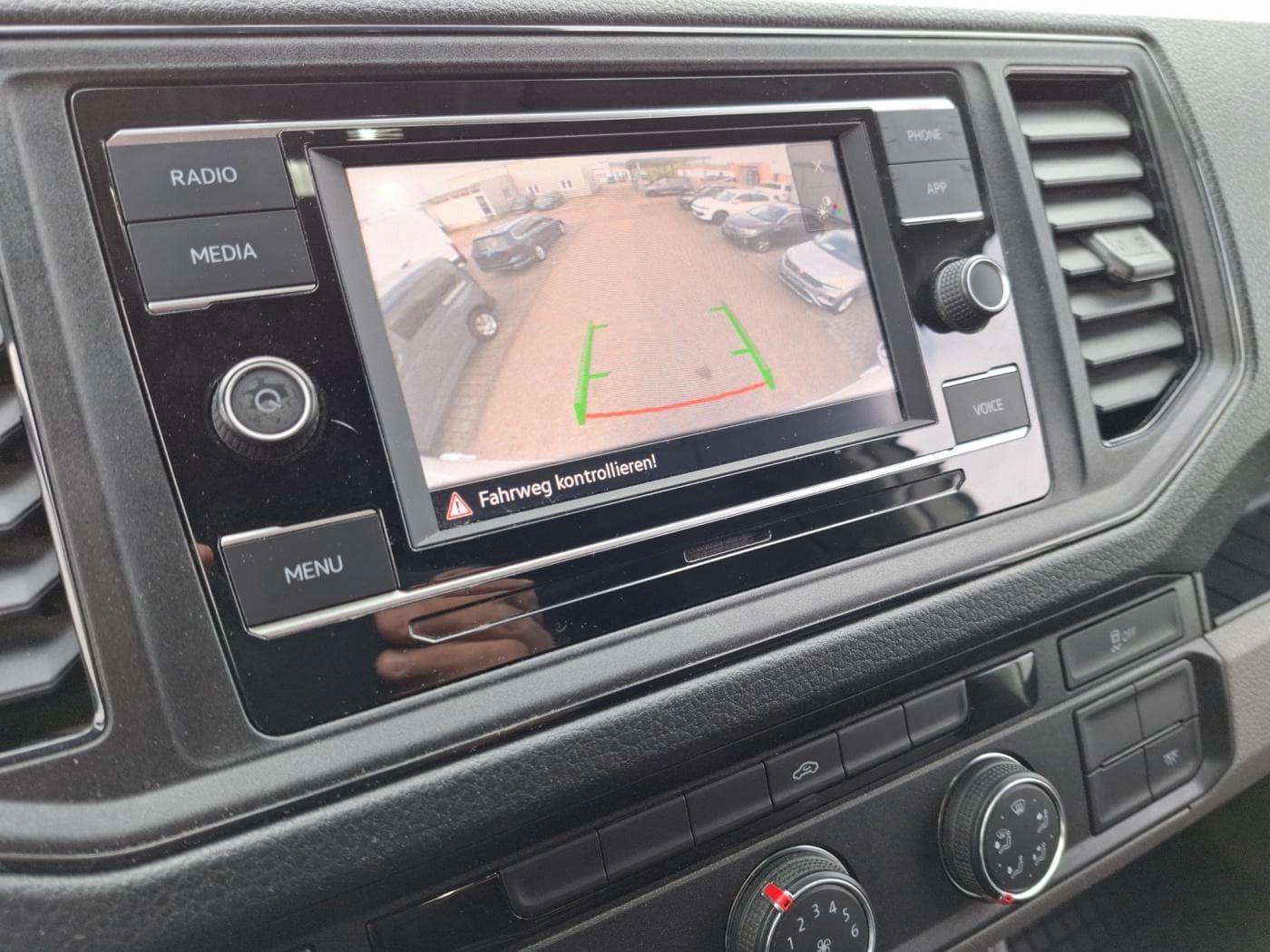 Volkswagen Crafter Kasten Hochdach Bild 21