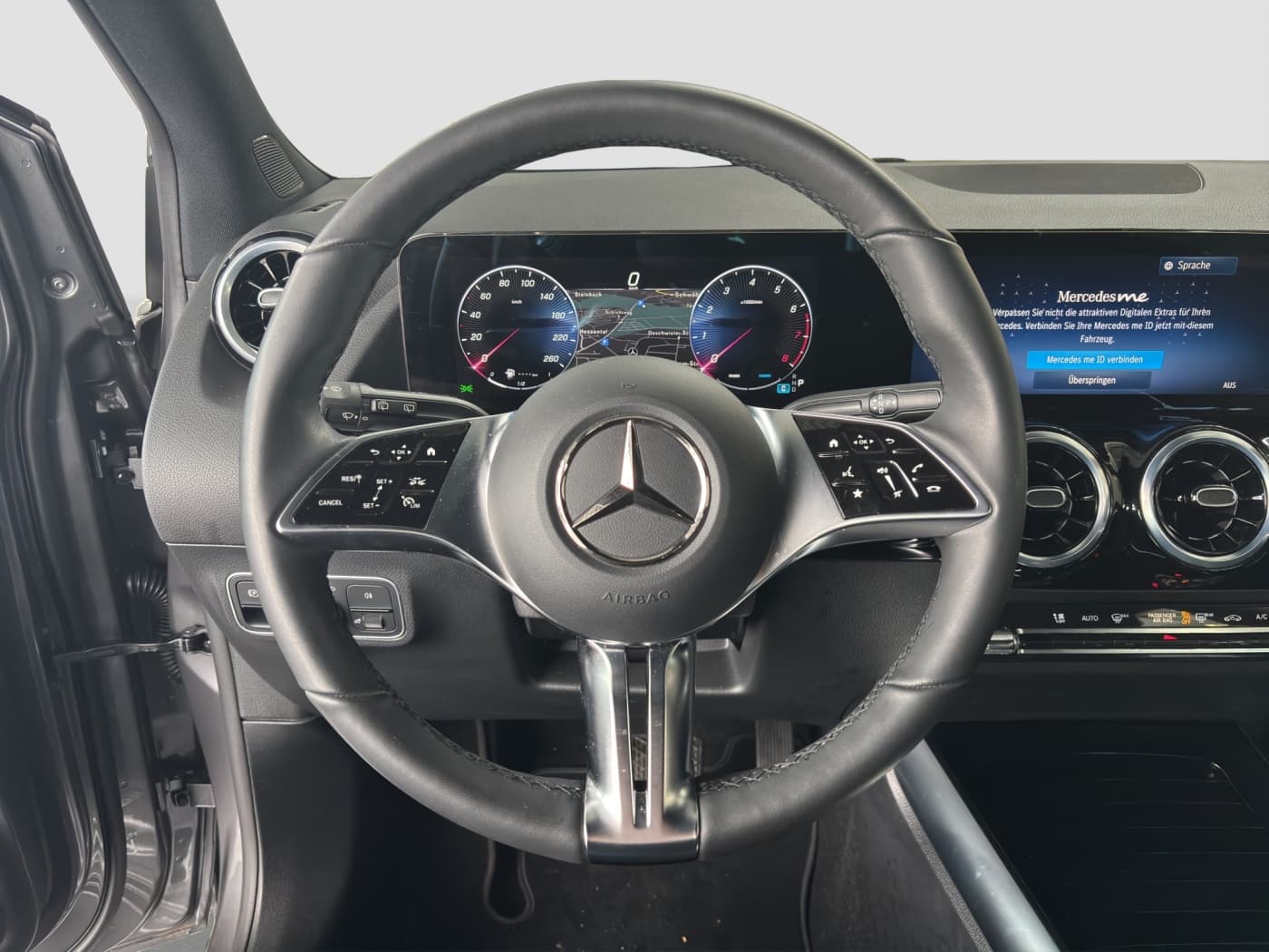 Mercedes-Benz B 180 Bild 10