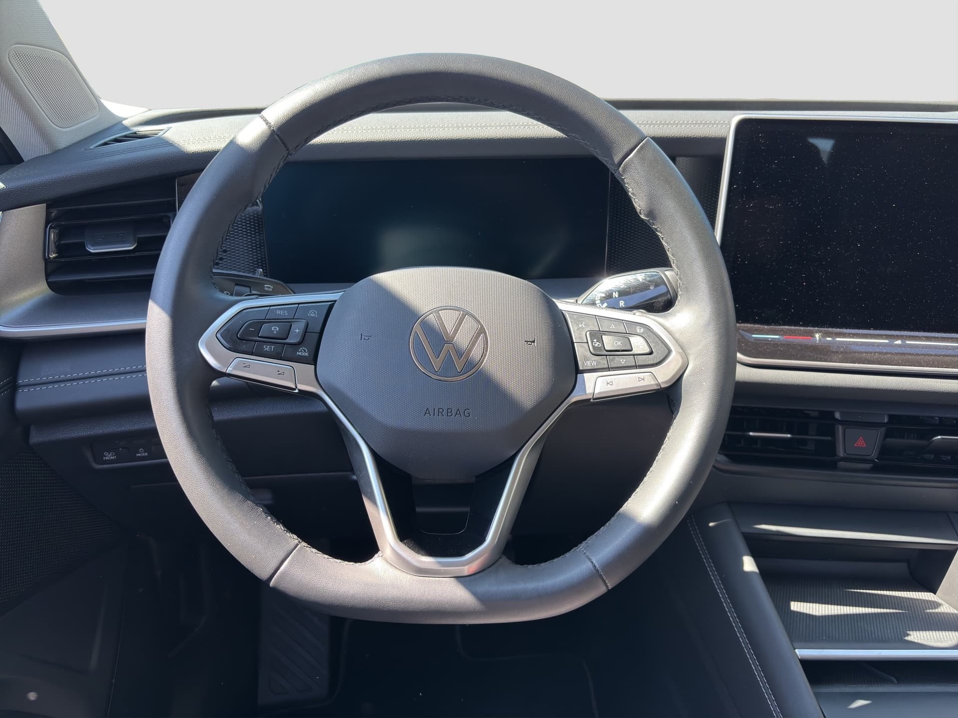 Volkswagen Tayron Life 2.0 TDI 193 PS DSG 4-M AHK NAVI ACC KAMERA Bild 10