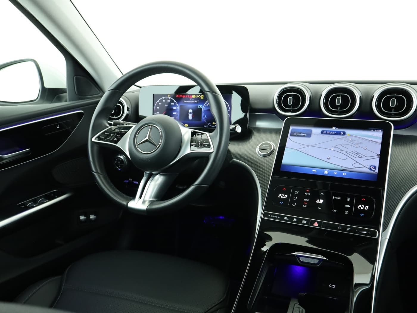 Mercedes-Benz C 300 e T Bild 10