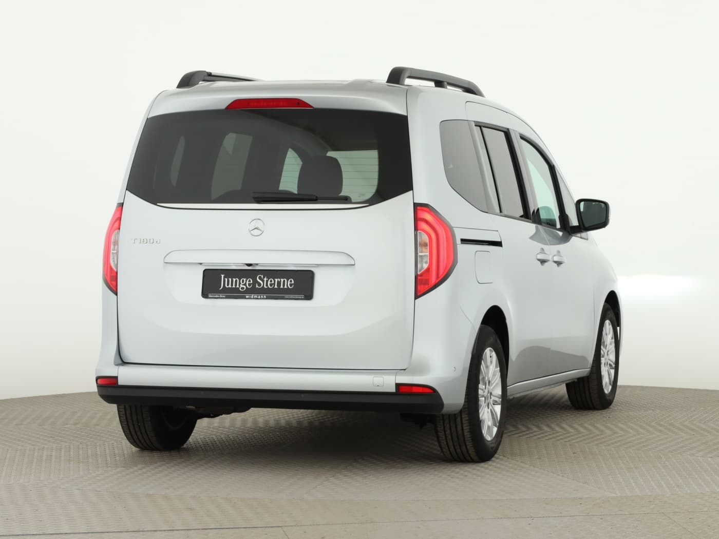 Mercedes-Benz T 180 d PROGRESSIVE Standard Bild 2