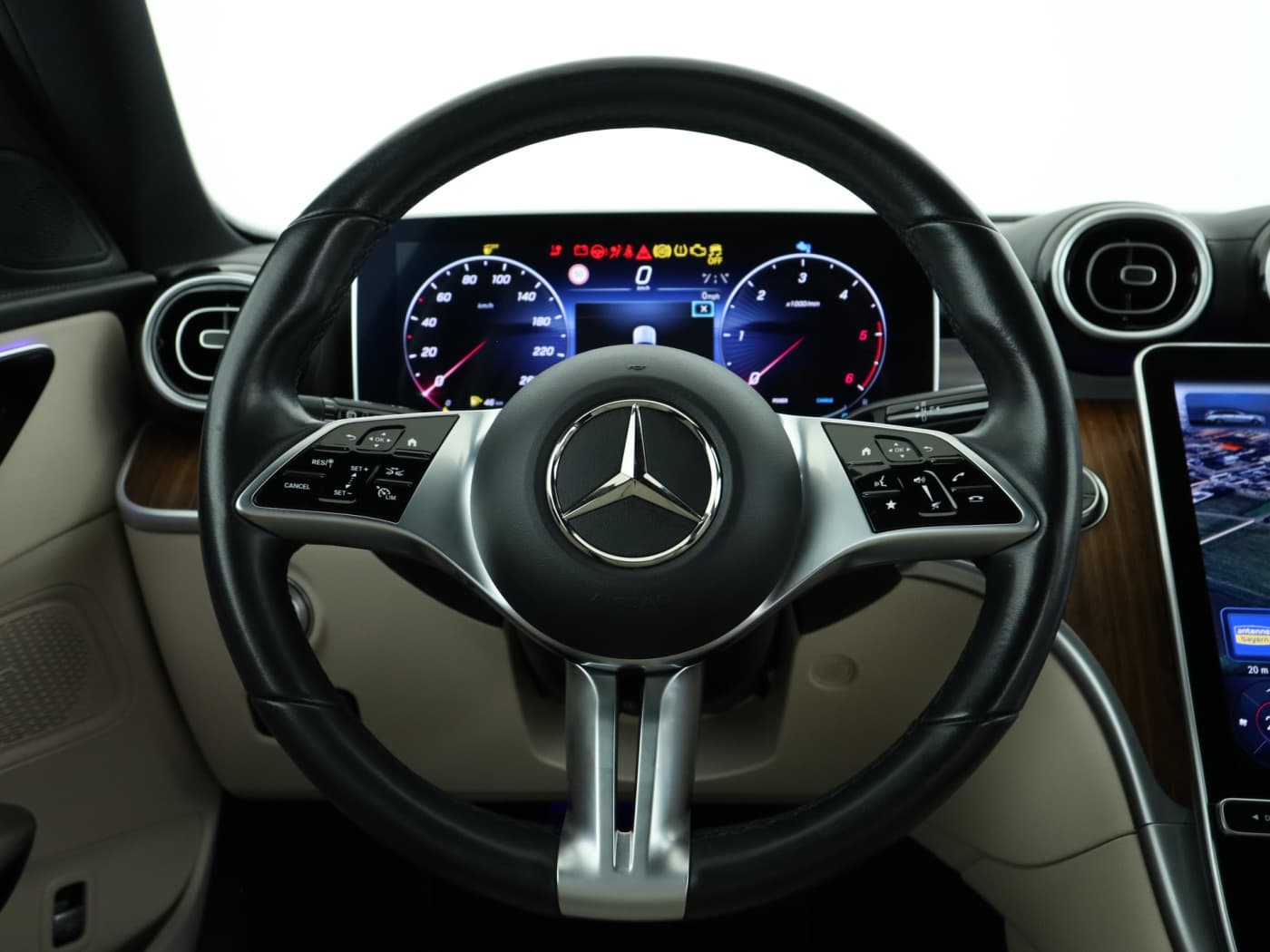 Mercedes-Benz C 300 d T Bild 11