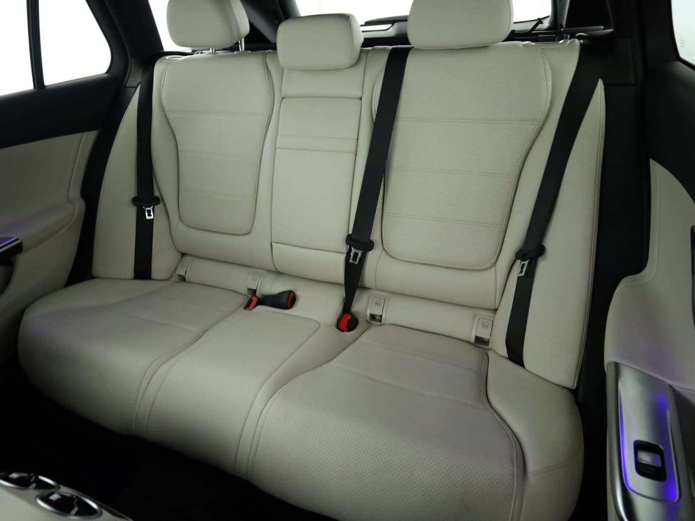 Mercedes-Benz C 300 d T Bild 18