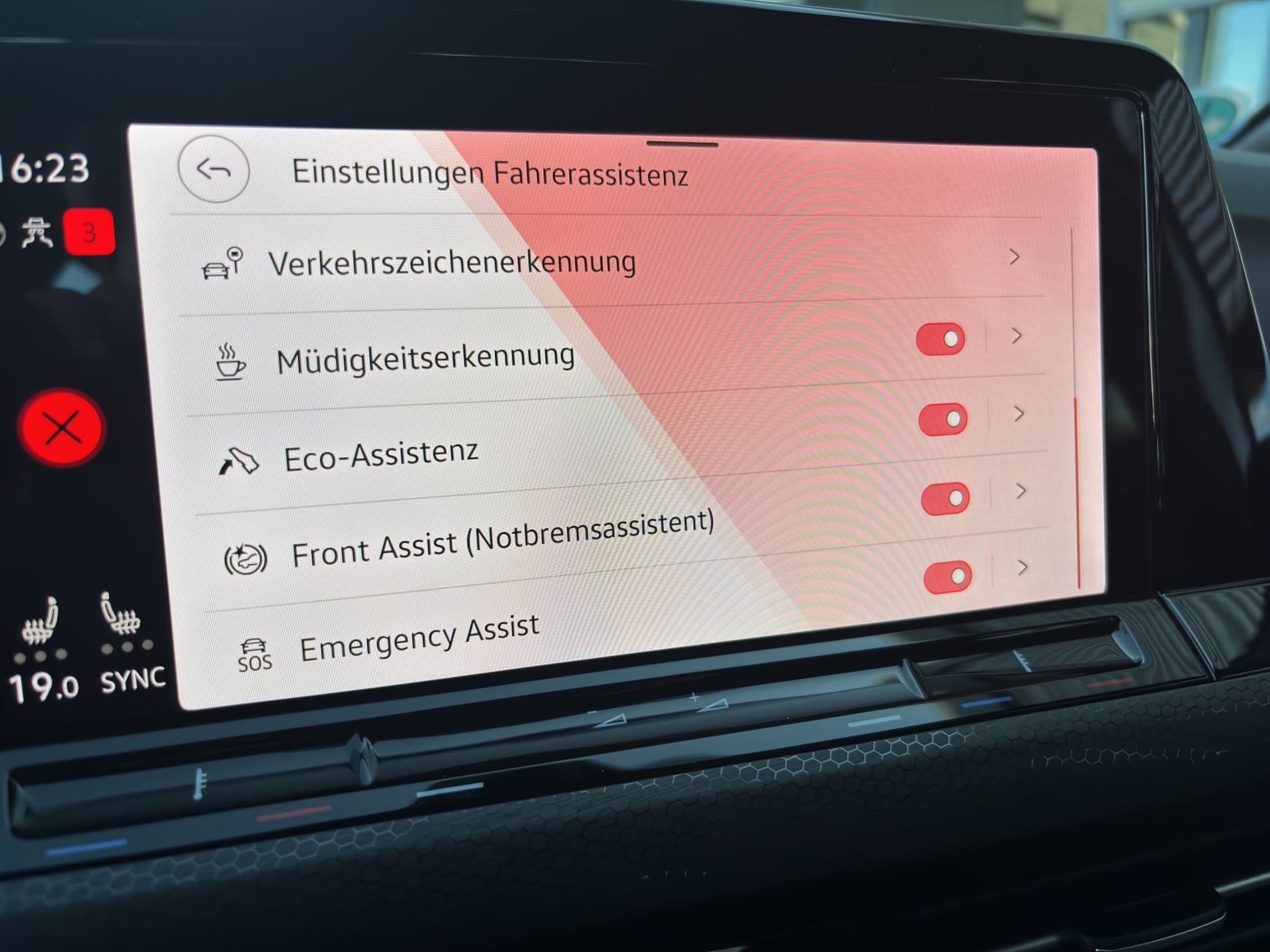Volkswagen Golf GTI 2.0 245 PS DSG AHK NAVI Kamera Bild 22