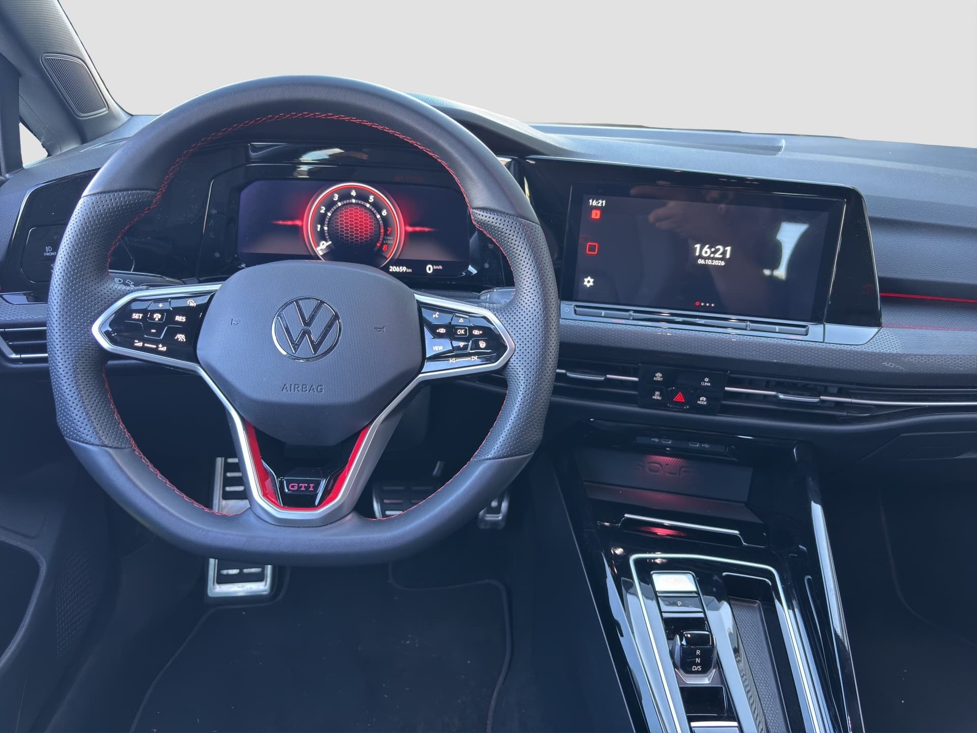 Volkswagen Golf GTI 2.0 245 PS DSG AHK NAVI Kamera Bild 9