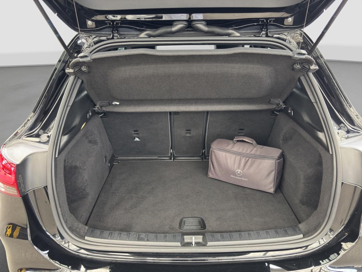 Mercedes-Benz GLA 250 e Bild 18