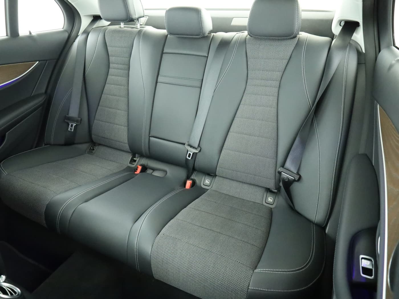 Mercedes-Benz E 300 de 4M Bild 18