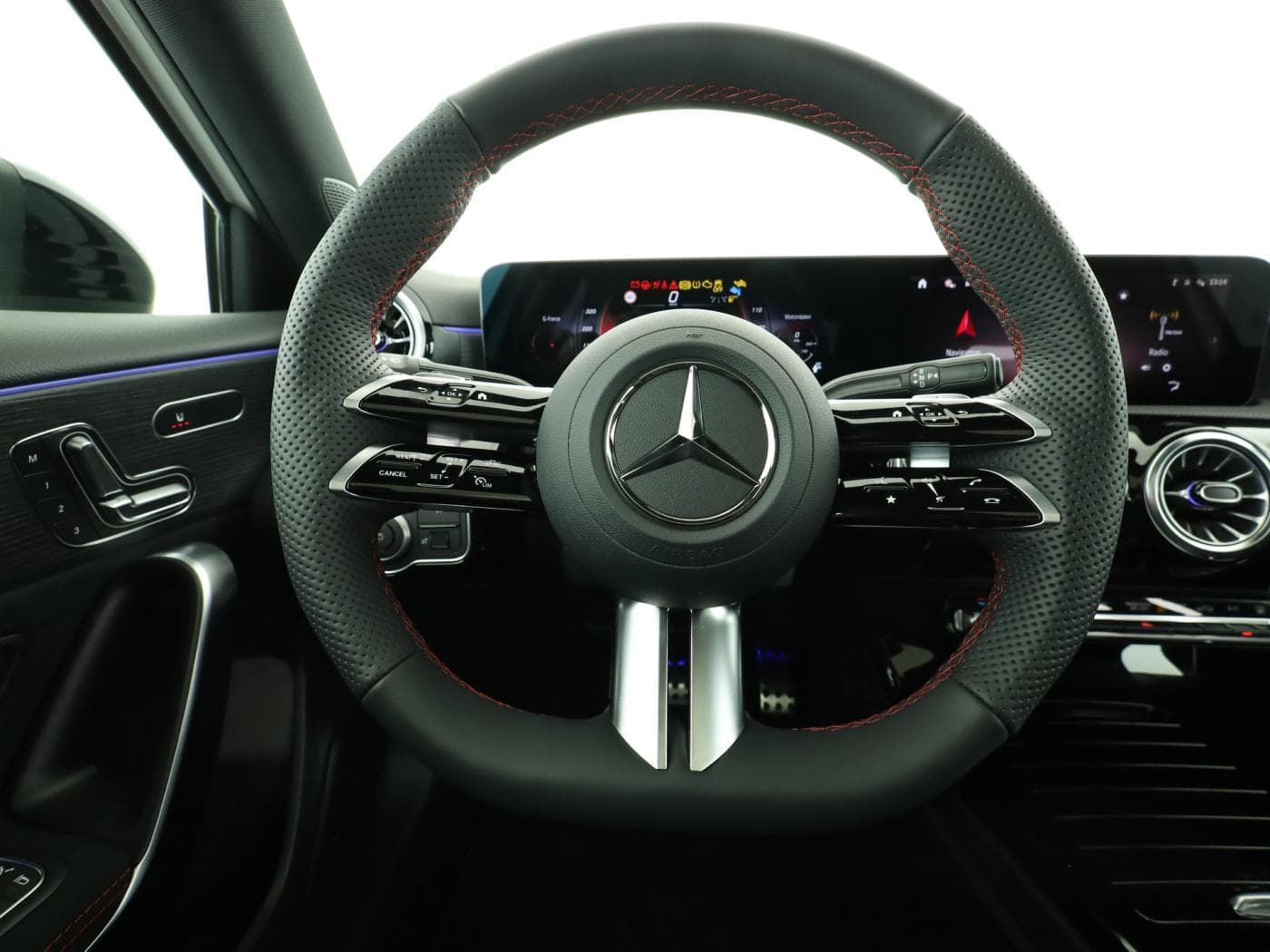 Mercedes-Benz A 200 d Bild 11