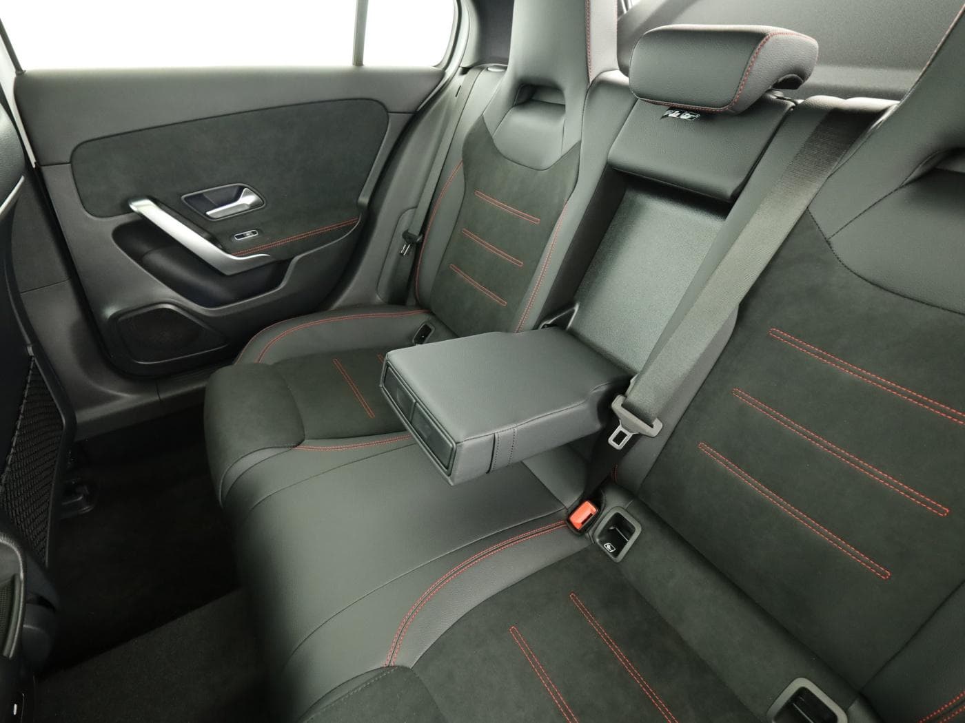 Mercedes-Benz A 200 d Bild 28