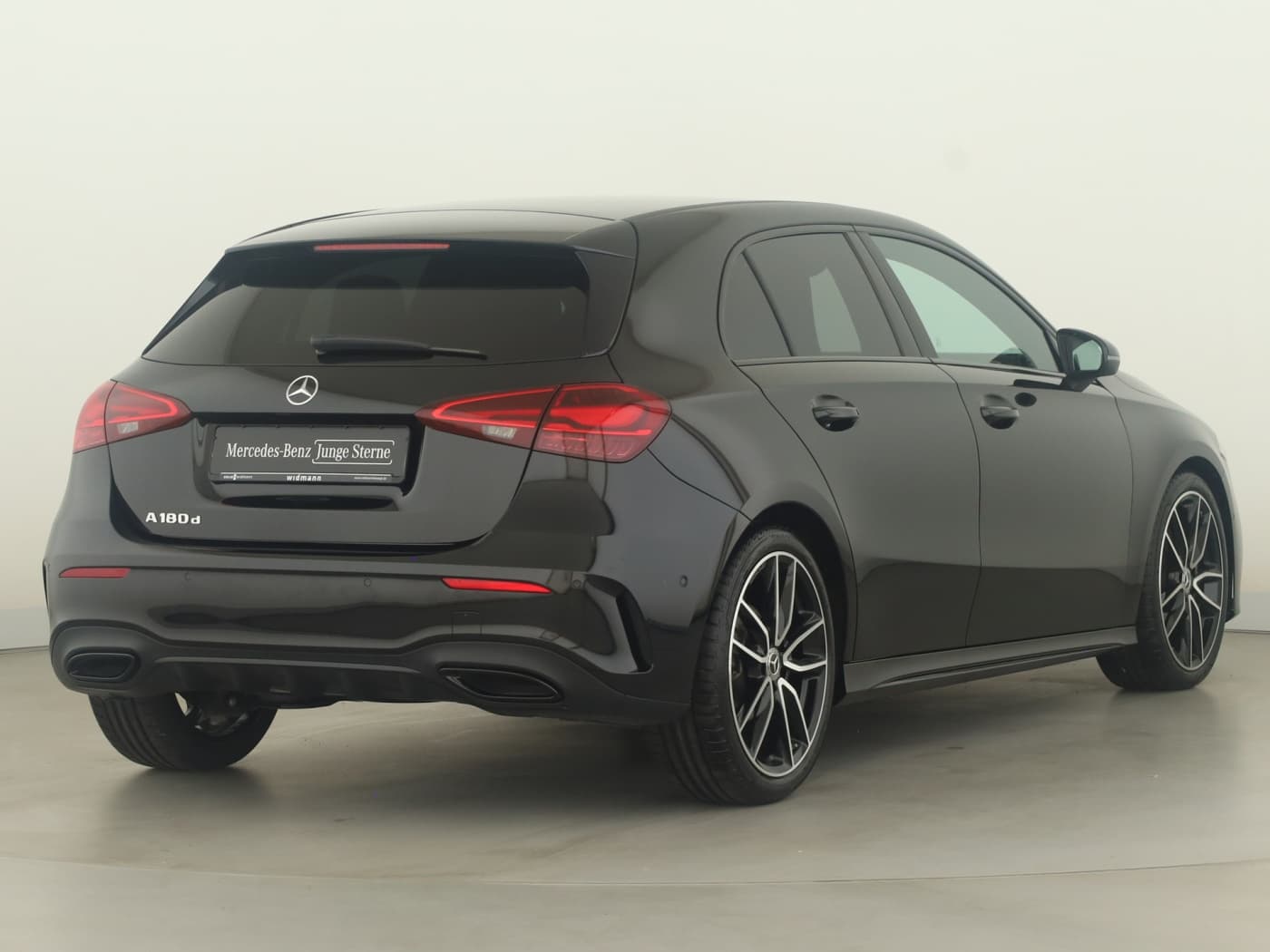 Mercedes-Benz A 180 d Bild 2