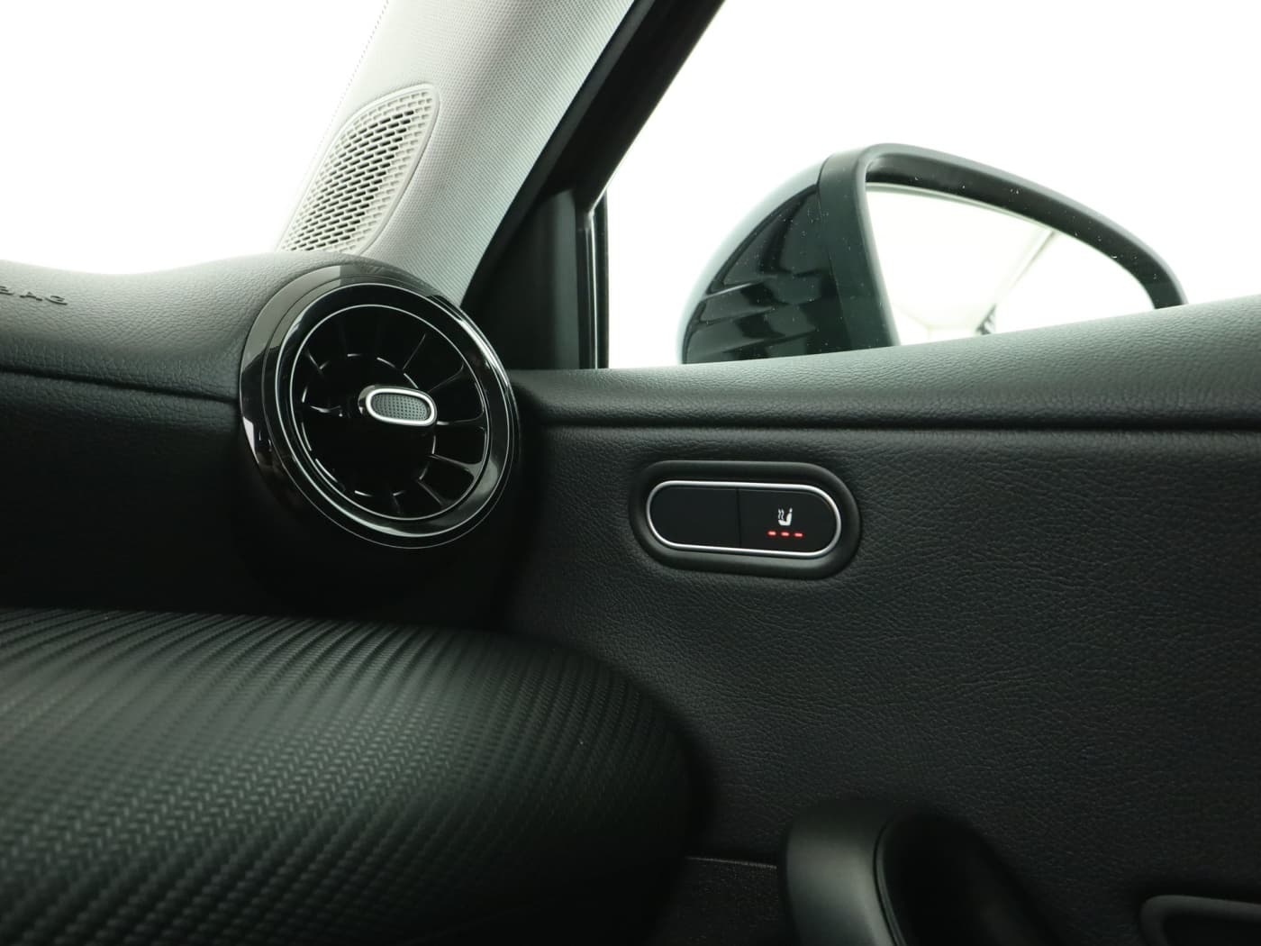 Mercedes-Benz A 180 d Bild 16
