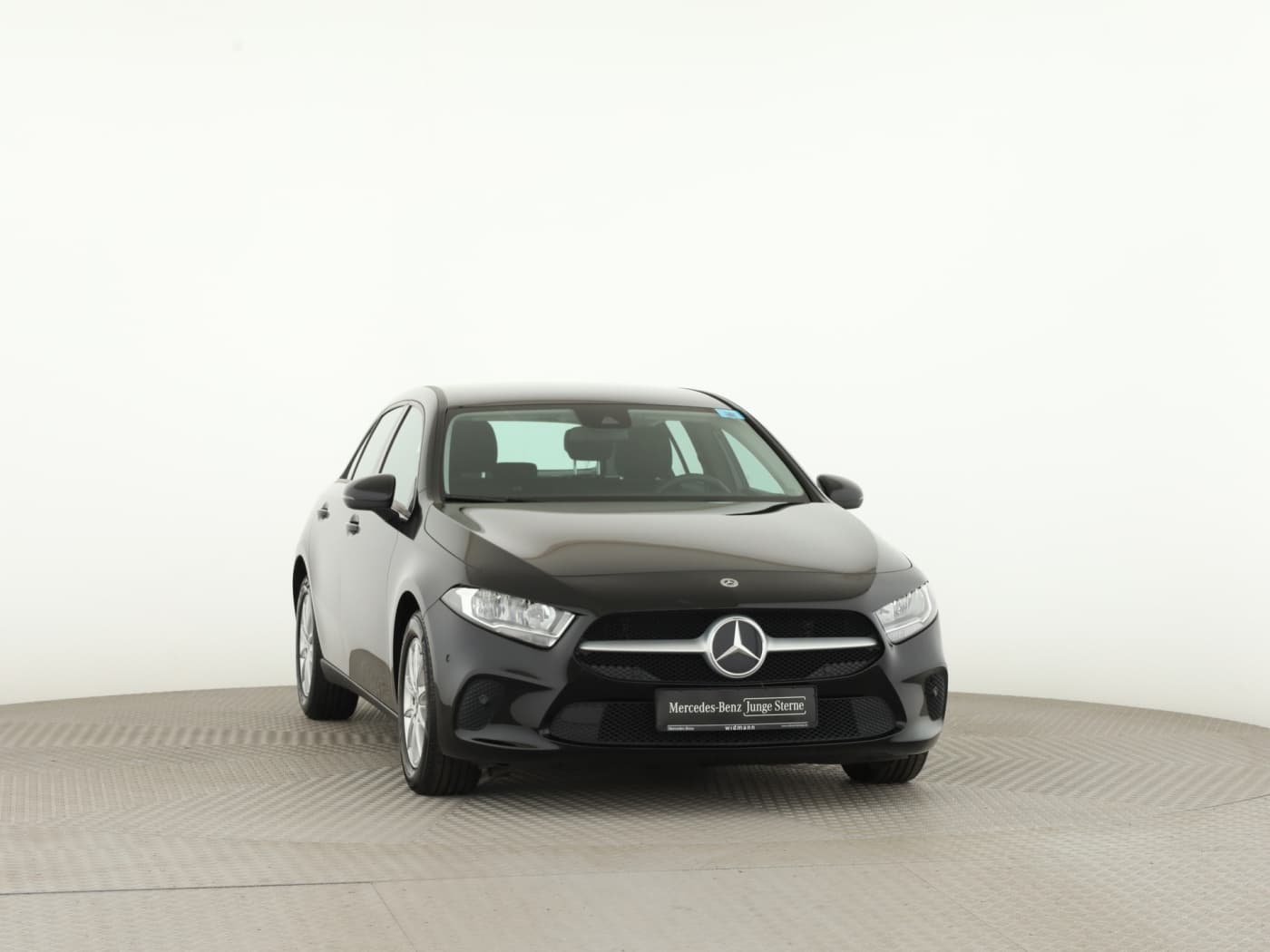 Mercedes-Benz A 180 d Bild 3