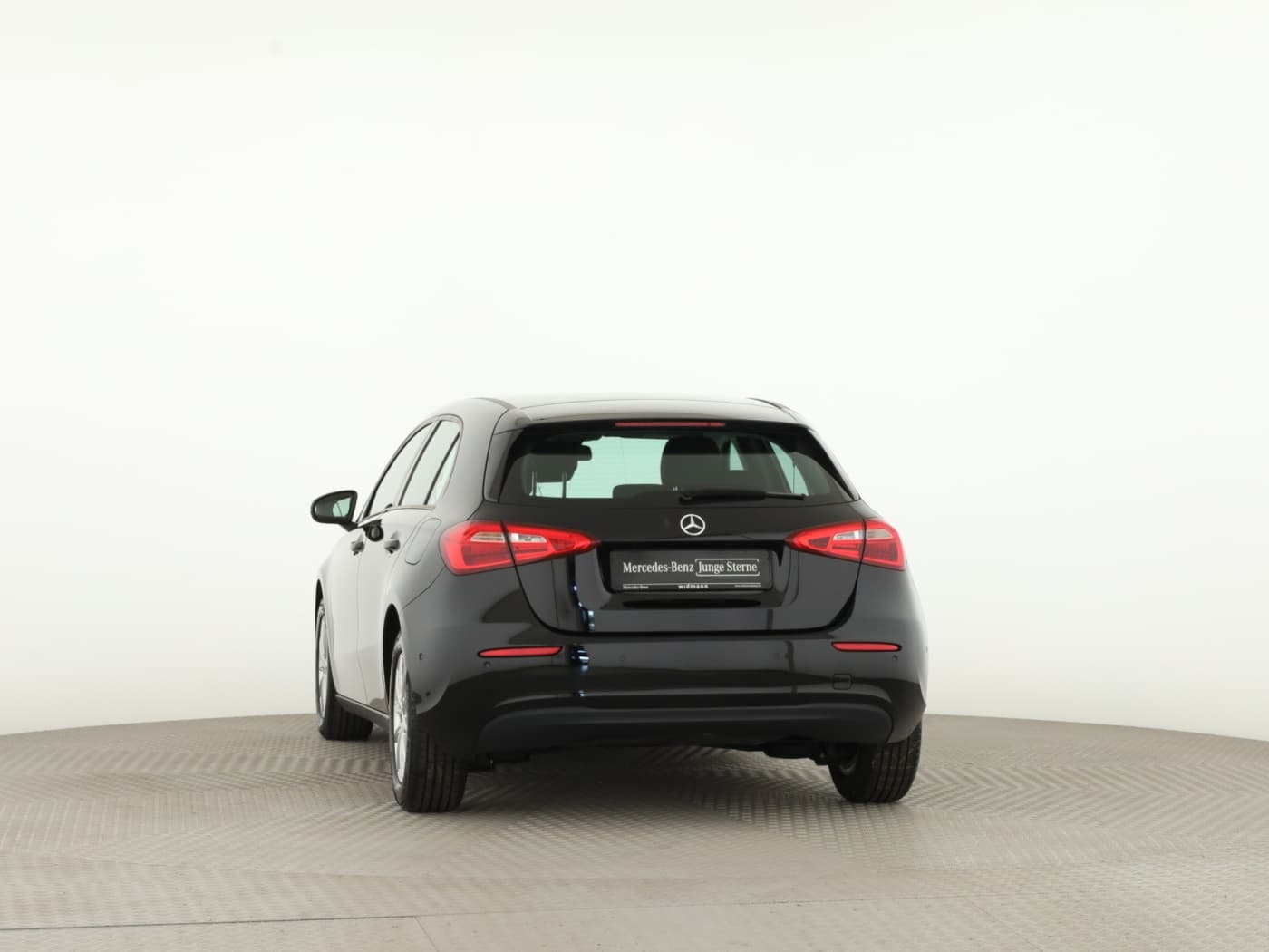Mercedes-Benz A 180 d Bild 4