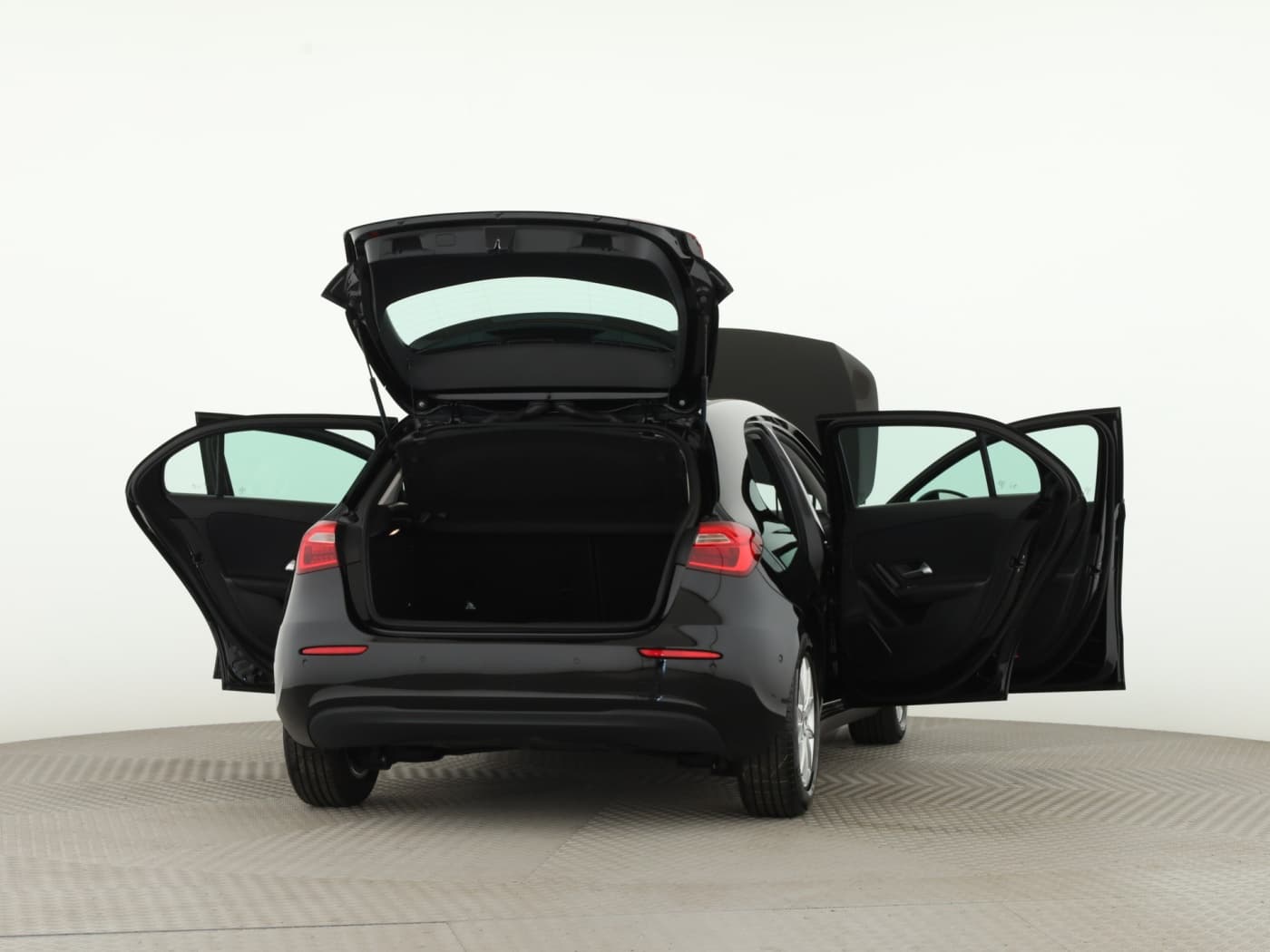 Mercedes-Benz A 180 d Bild 9