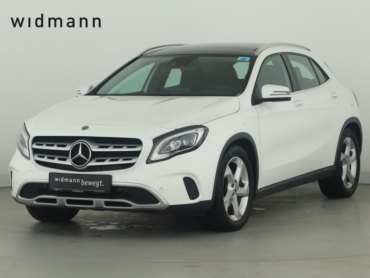 Mercedes-Benz GLA 200
