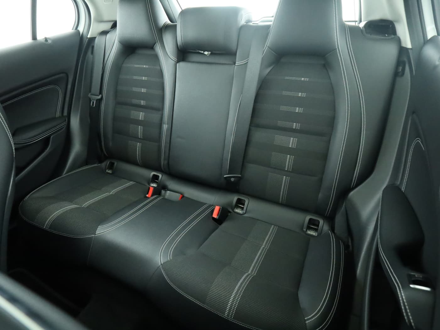 Mercedes-Benz GLA 200 Bild 18