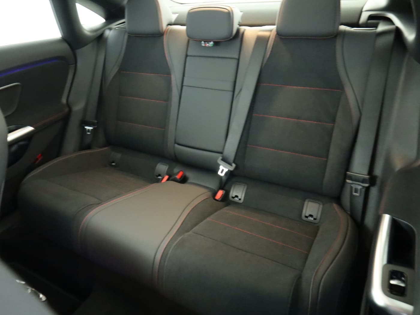 Mercedes-Benz CLA 200 4MATIC Bild 18