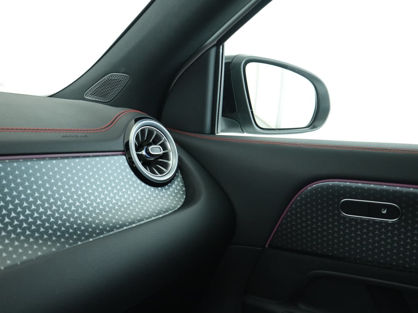 Mercedes-Benz EQA 350 4M Bild 16