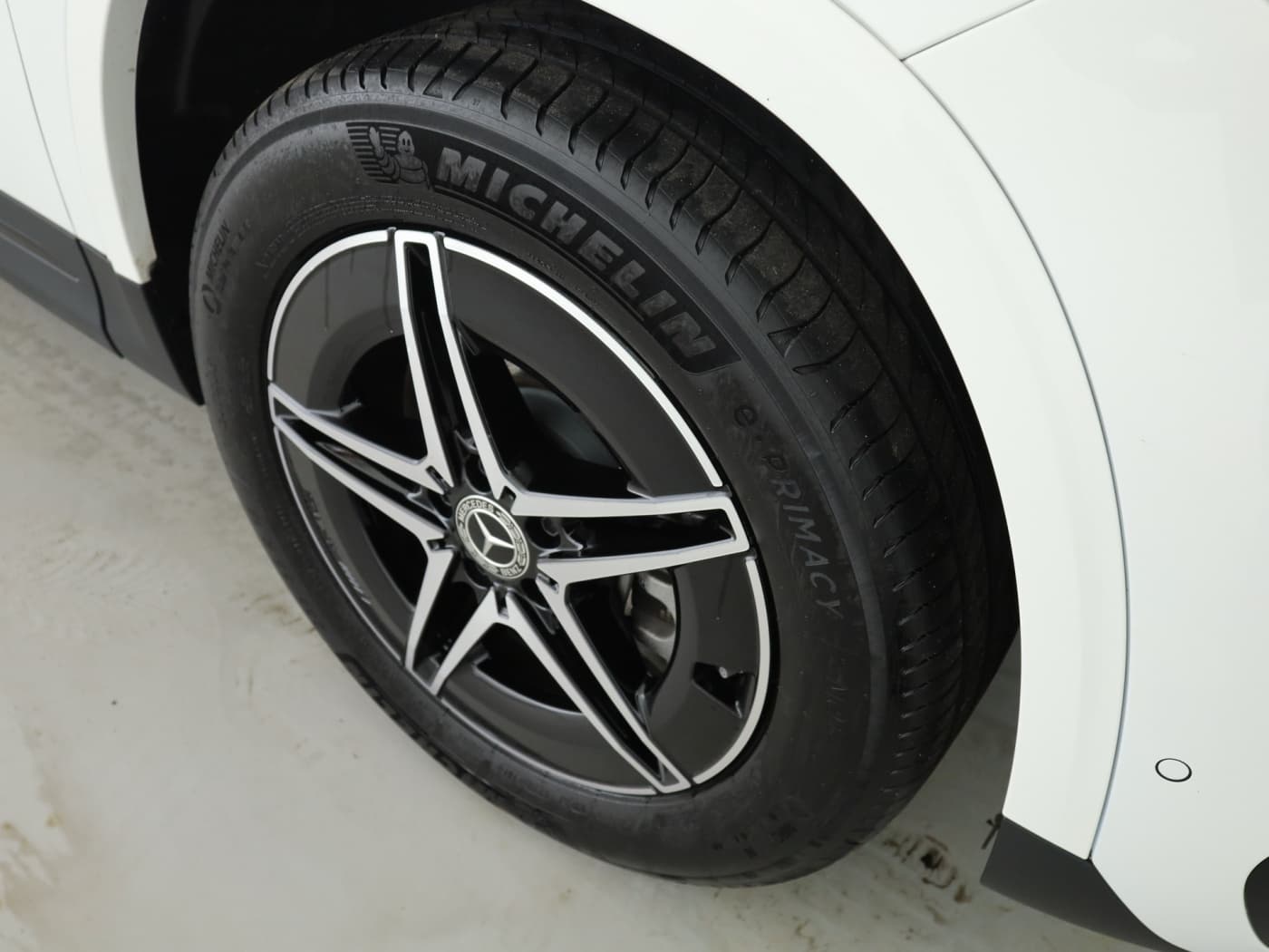 Mercedes-Benz EQA 350 4M Bild 22